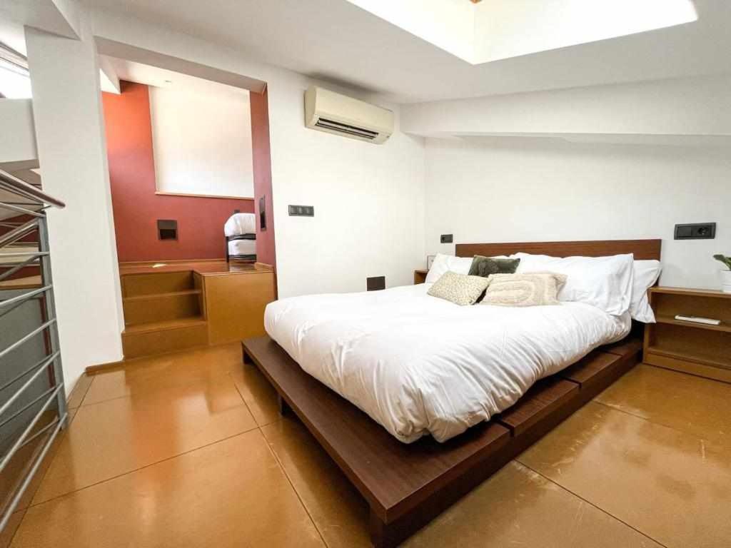Loft Cort Reial Atico In The Heart Of The Old Town Girona Exterior foto