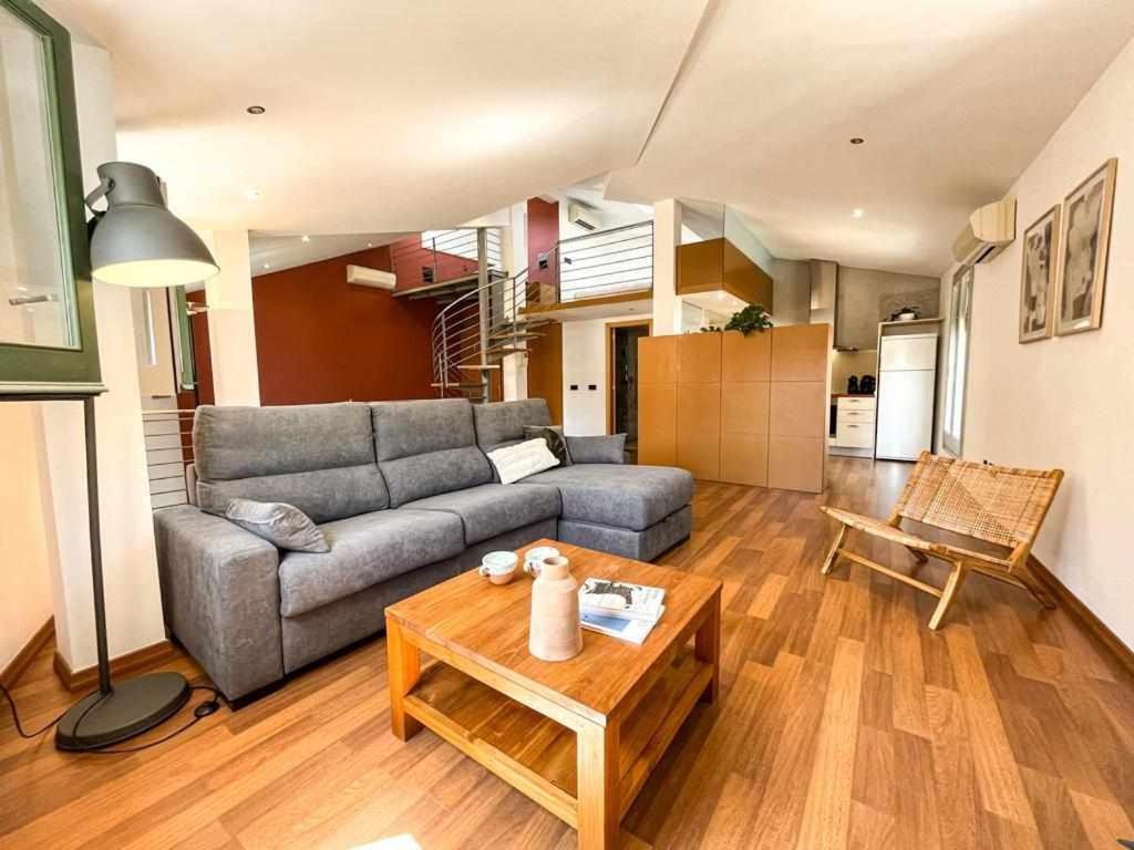 Loft Cort Reial Atico In The Heart Of The Old Town Girona Exterior foto